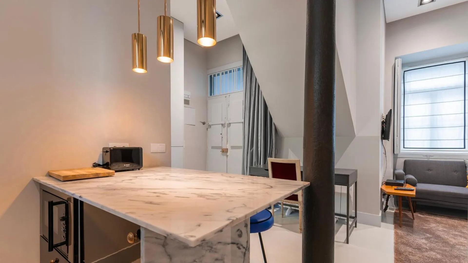 Elegant Apartment In Bairro Alto By Lovelystay Lisboa